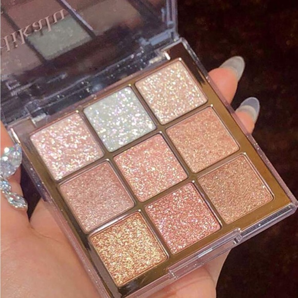 9 color eyeshadow palette ❤️ - Picture 3 of 3